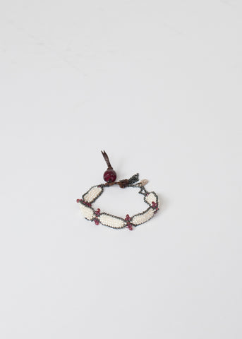 Garnet Bracelet in Frothy Pearl